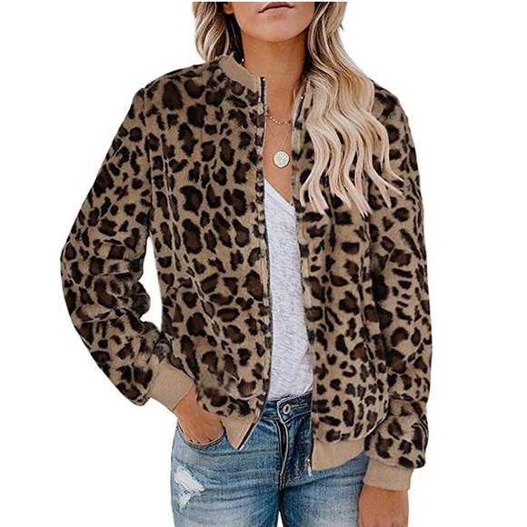 ✦🎉HP🎉NWT Fuzzy Fleece Bomber Jacket✦ - Picture 2 of 5